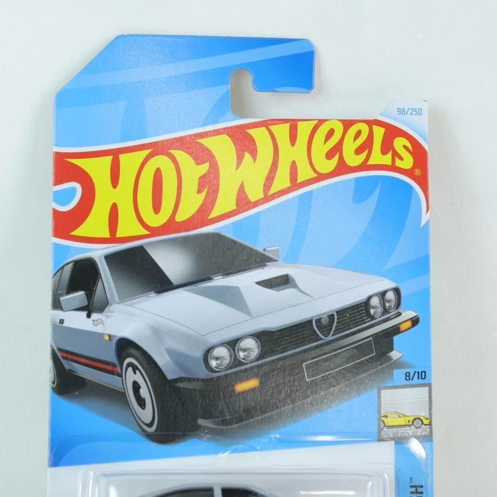 Hot Wheels Gray Alfa Romeo GTV6 3.0 Toy Car - NEW‎